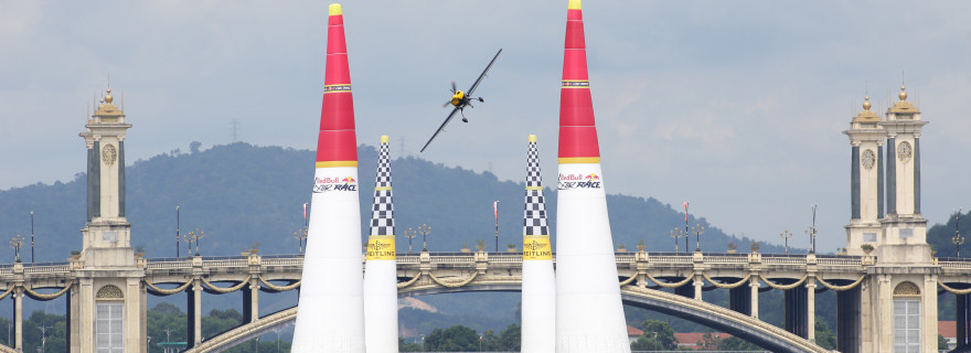Red Bull Air Race Putra Jaya Malaysia